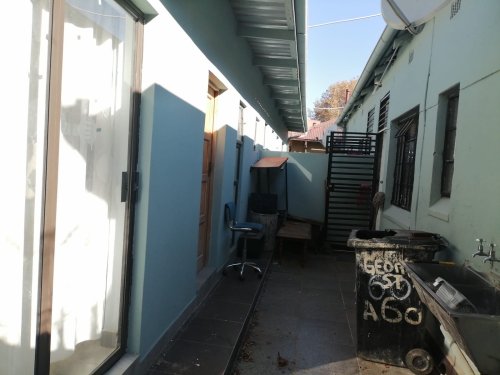 1 Bedroom Cottage to Rent